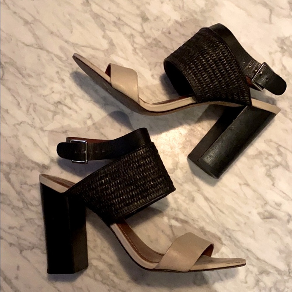 Elizabeth & James Clair block heel sandal